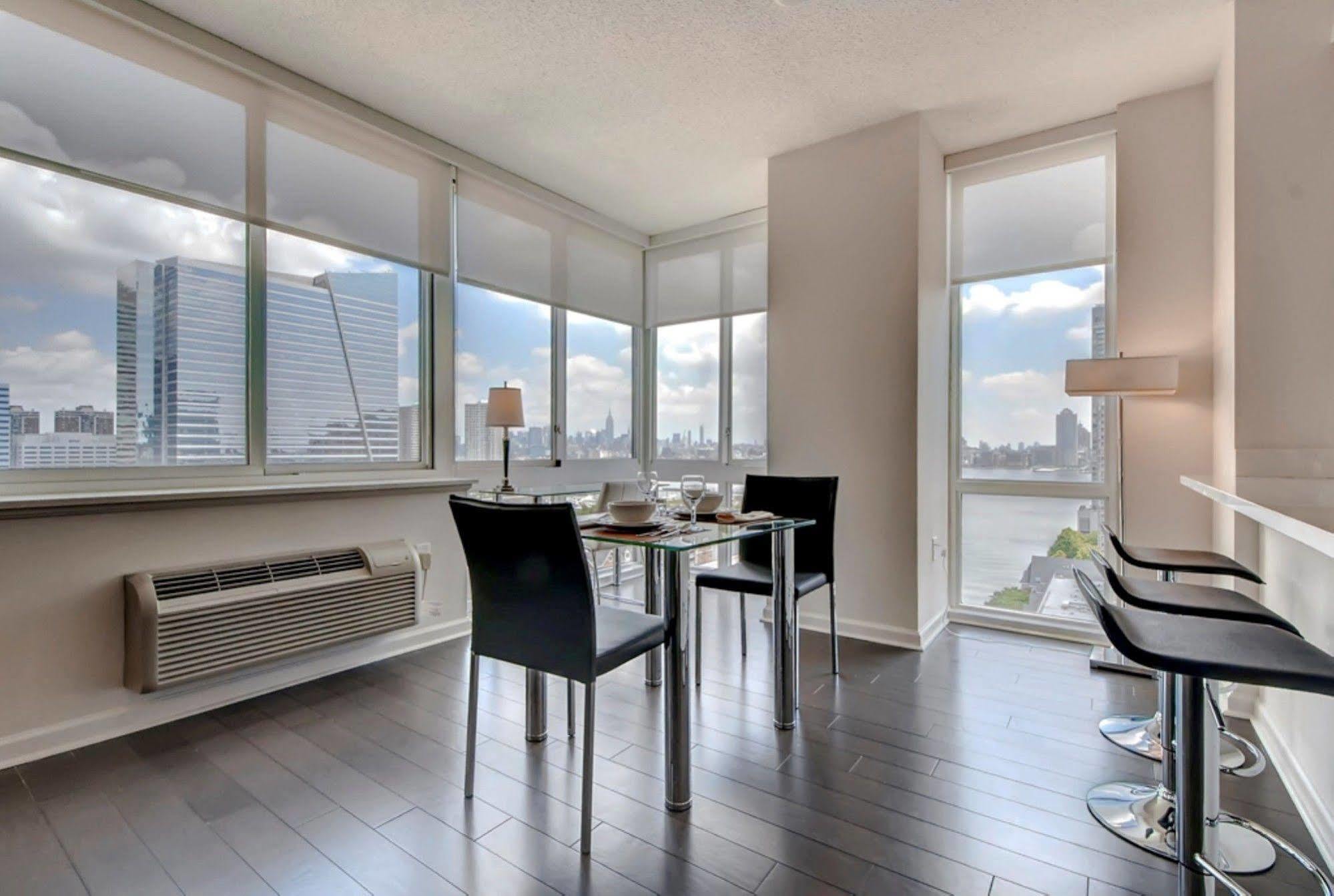Global Luxury Suites At Newport Jersey City Eksteriør bilde